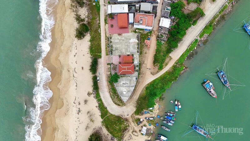 Miếu Âm Hồn nhìn từ trên cao