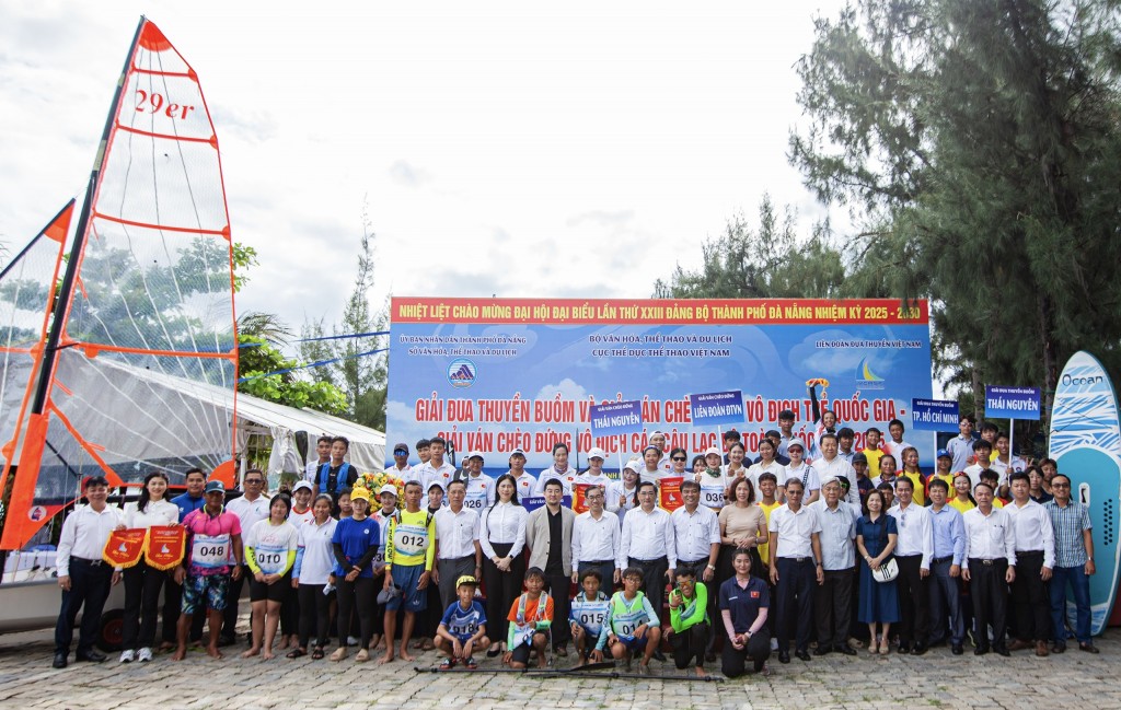giải đấu do Liên đoàn Đua thuyền Việt Nam phối hợp với Sở Văn hóa, Thể thao và Du lịch TP Đà Nẵng cùng các đơn vị liên quan tổ chức (Ảnh Đ.Minh) giải đấu do Liên đoàn Đua thuyền Việt Nam phối hợp với Sở Văn hóa, Thể thao và Du lịch TP Đà Nẵng cùng các đơn vị liên quan tổ chức (Ảnh Đ.Minh)