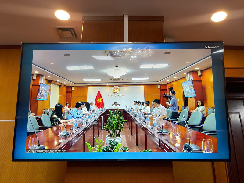 Toàn cảnh Hội nghị giao ban Xúc tiến thương mại tháng 9/2025 với hệ thống thương vụ Việt Nam ở nước ngoài.