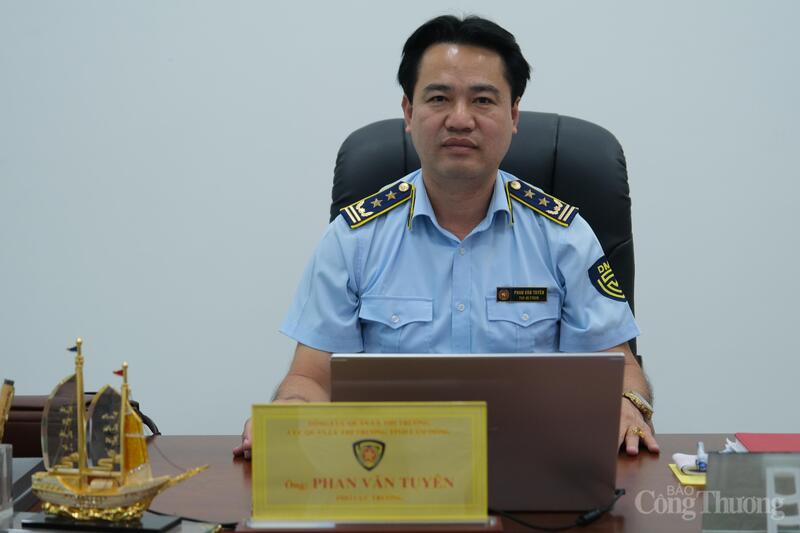 Ông Phan Văn Tuyên, Quyền Chi cục trưởng Chi cục Quản lý thị trường tỉnh Lâm Đồng (Sở Công Thương tỉnh Lâm Đồng). Ảnh: Lê Sơn