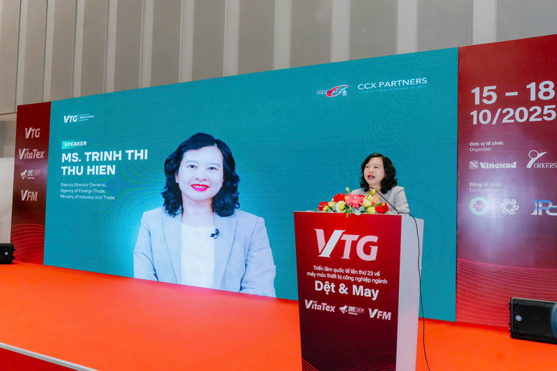 Bà Trịnh Thị Thu Hiền, Phó Cục trưởng Cục Xuất nhập khẩu, Bộ Công Thương phát biểu khai mạc Diễn đàn. Ảnh: L.V