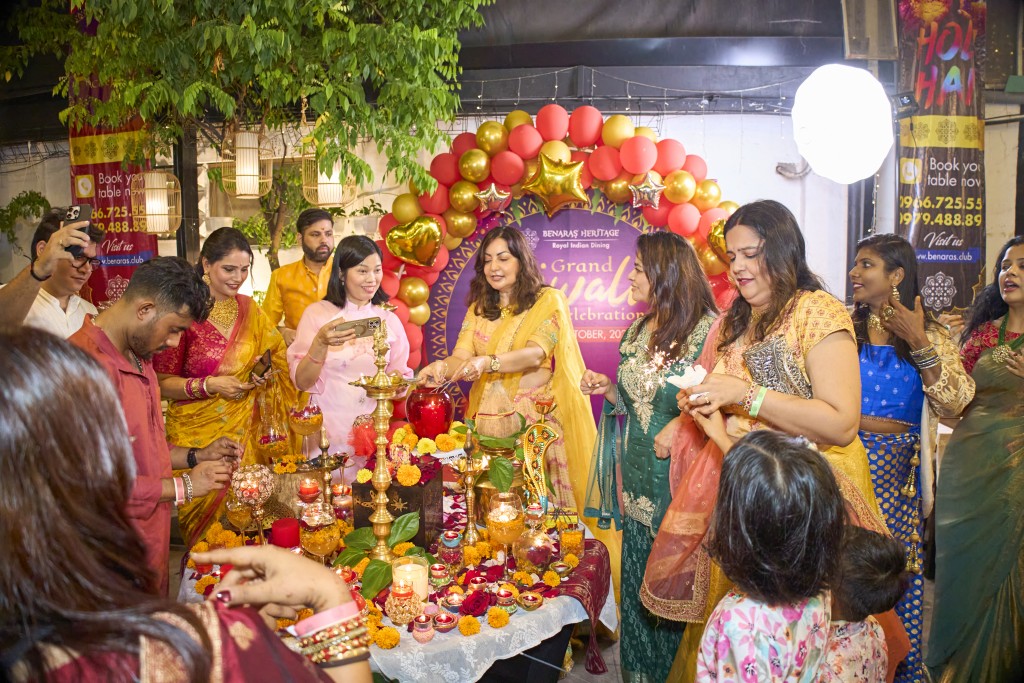 Nhà hàng Ấn độ Benaras mang lễ hội Diwali đến Việt Nam