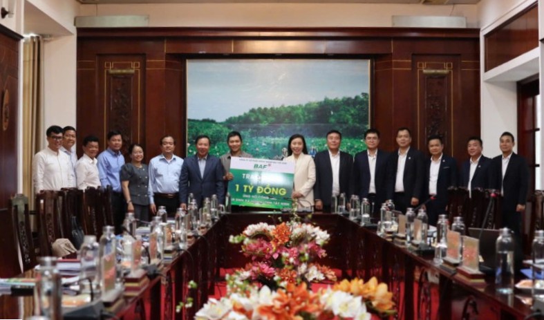 Lãnh đạo tỉnh làm việc với Công ty Cổ phần Nông nghiệp BAF Việt Nam