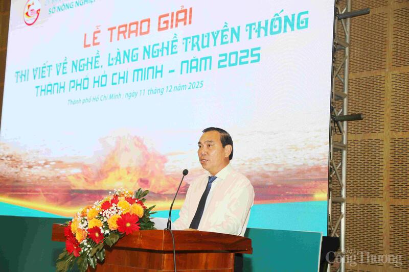 Phó Giám đốc Sở Nông nghiệp và Môi trường TP. Hồ Chí Minh Nguyễn Văn Đa phát biểu tại buổi lễ.