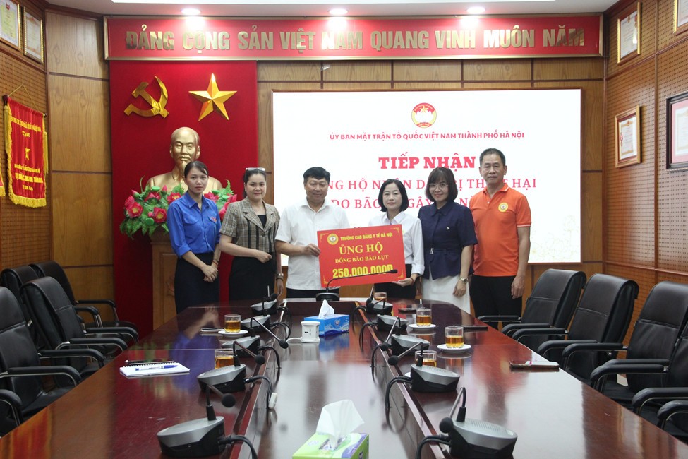 Trường Cao đẳng Y tế Hà Nội đã trao tặng 250 triệu đồng ủng hộ tại trụ sở Ủy ban Mặt trận Tổ quốc Việt Nam thành phố Hà Nội. Trường Cao đẳng Y tế Hà Nội đã trao tặng 250 triệu đồng ủng hộ tại trụ sở Ủy ban Mặt trận Tổ quốc Việt Nam thành phố Hà Nội.