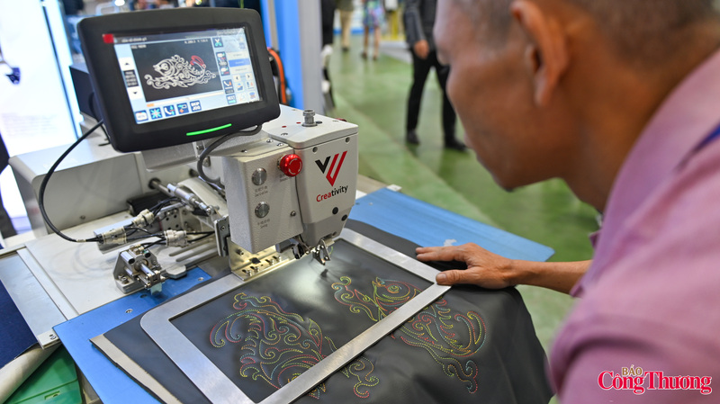 Các công nghệ in 3D trên nhiều chất liệu cũng được giới thiệu trong dịp này.