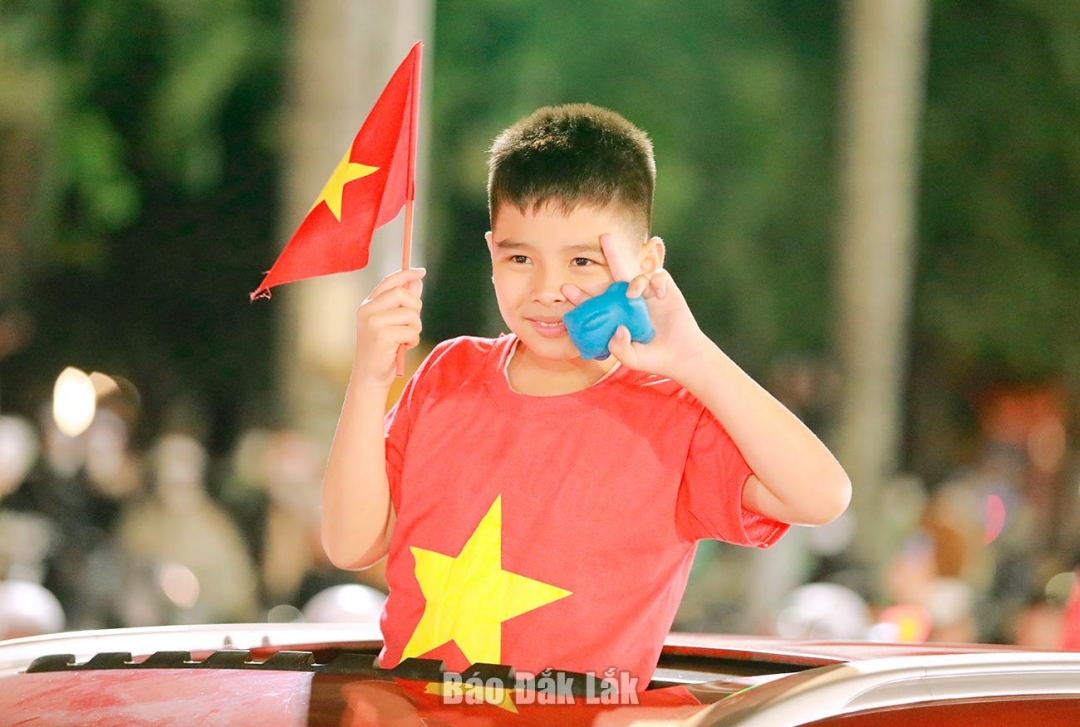 Từ một cậu bé...