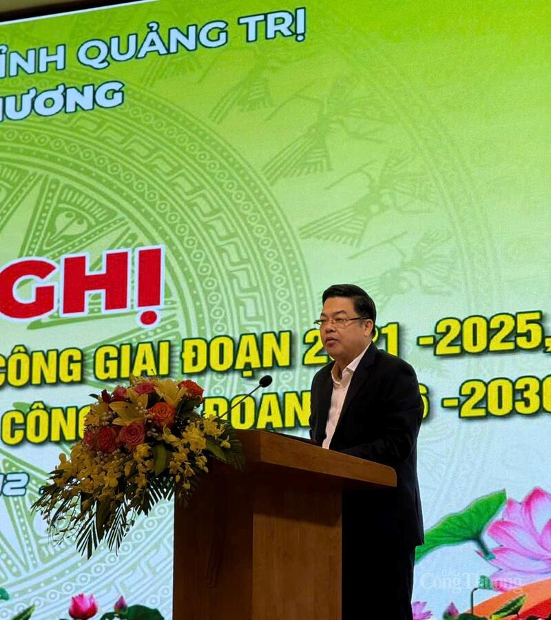 Ông Hồ Xuân Hoè - Giám đốc Sở Công Thương Quảng Trị phát biểu tại hội nghị.