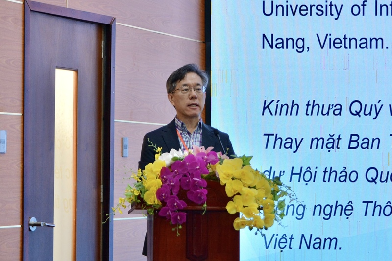Giáo sư Hanho Lee - Đại học Inha Hàn Quốc  phát biểu khai mạc hội thảo. Ảnh: Ngọc Thảo