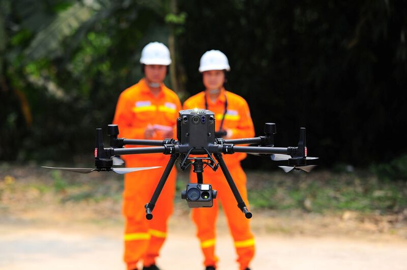 EVNNPT đã đẩy mạnh ứng dụng khoa học, công nghệ trong quản lý vận hành để đảm bảo truyền tải điện an toàn, liên tục, ổn định phục vụ phát triển kinh tế - xã hội của đất nước