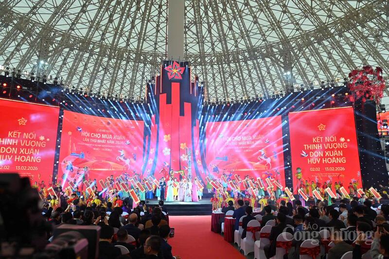 Thủ tướng Phạm Minh Chính dự Lễ khai mạc Hội chợ Mùa xuân lần thứ nhất - 7