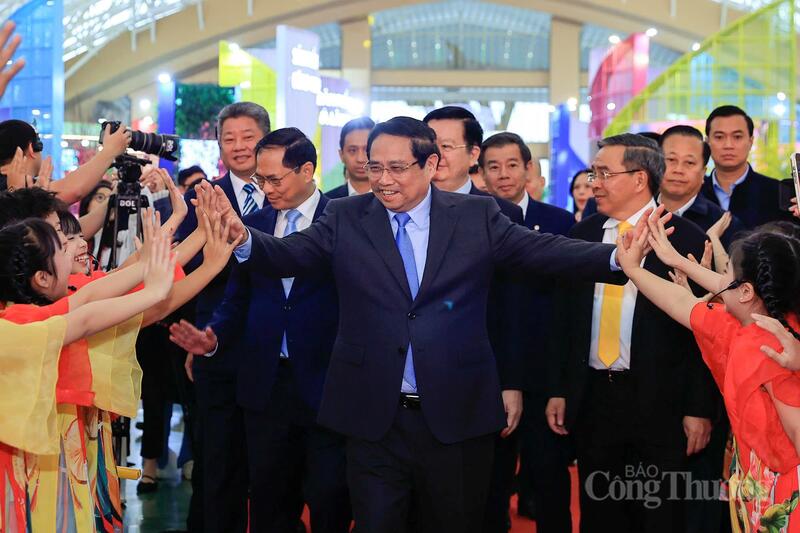 Thủ tướng Phạm Minh Chính dự lễ khai mạc Hội chợ Mùa Xuân 2026 (Ảnh: Nam Nguyễn)