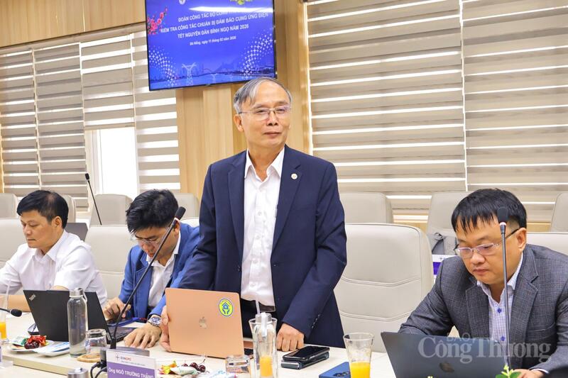 Ông Ngô Trường Thắng, Trưởng ban An toàn EVNCPC thông tin về công tác đảm bảo an toàn điện dịp Tết.