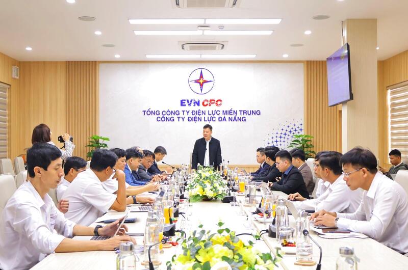 Đoàn công tác Bộ Công Thương làm việc với EVNCPC, PC Đà Nẵng về các phương án đảm bảo cấp điện dịp Tết.