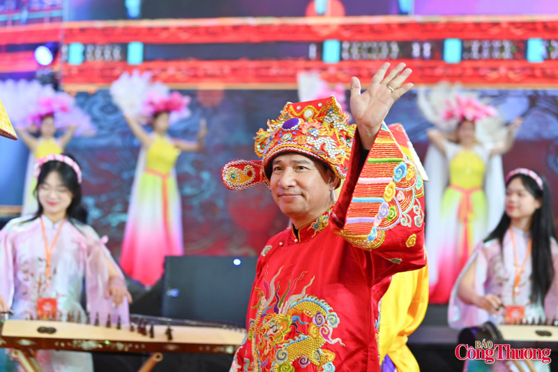 Dàn nghệ sỹ Táo quân sẽ tham gia lễ bế mạc - Ảnh: Nam Nguyễn.