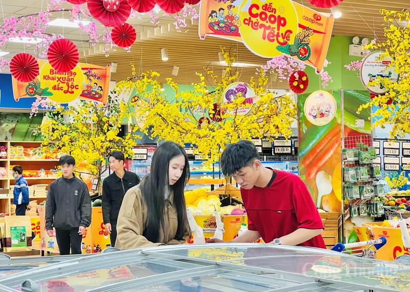 Tổng mức bán lẻ hàng hóa và doanh thu dịch vụ tiêu dùng tháng 2/2026 ước đạt hơn 18.136 tỷ đồng, tăng 24,8% so với cùng kỳ.