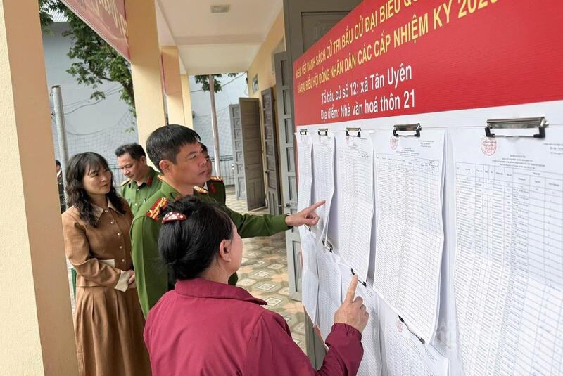 Công an tỉnh Lai Châu đã triển khai đồng bộ nhiều giải pháp nhằm bảo đảm an ninh trật tự, tạo môi trường ổn định, an toàn để cuộc bầu cử diễn ra thành công.