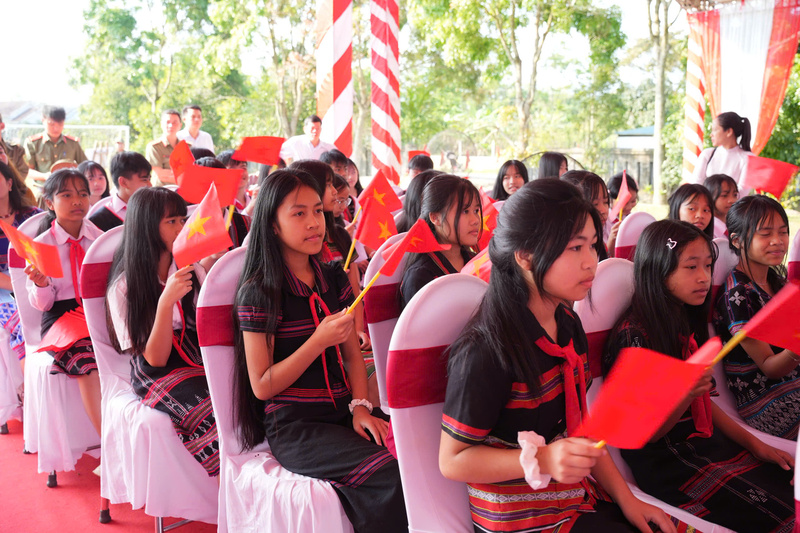 Sau khi hoàn thành, các trường liên cấp này sẽ là nơi học tập, vui chơi, đồng thời sẽ cải thiện môi trường giáo dục ngày càng văn minh, hiện đại các địa phương vùng sâu, vùng xa thành phố Huế. Ảnh: H. Minh