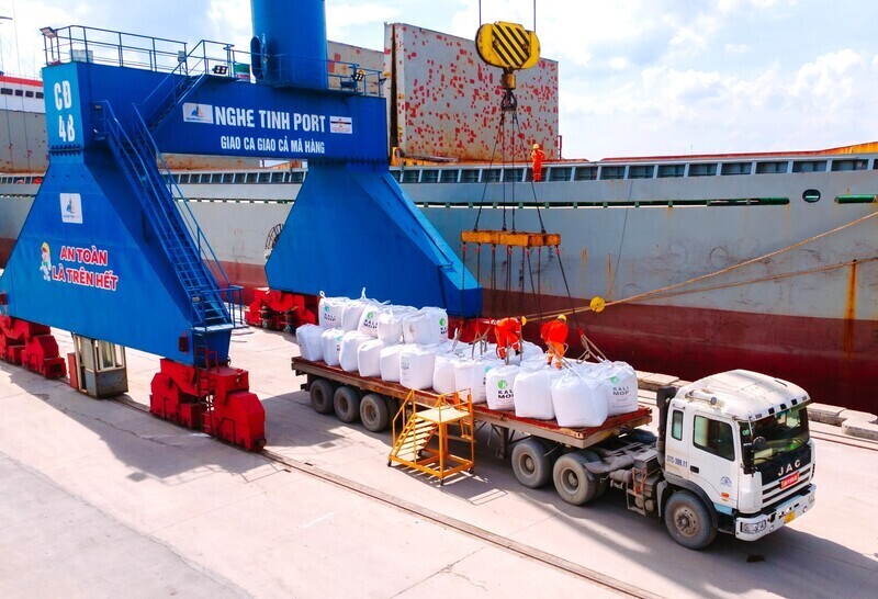 Từng doanh nghiệp phải xây dựng kế hoạch, lộ trình và chỉ tiêu tiết kiệm năng lượng hằng năm. Ảnh: Mai Liễu