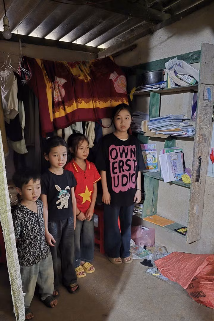 Những đứa con anh Hứa luôn khao khát có mái ấm đúng nghĩa để các cháu yên tâm học hành. 2285810629270390404-2.jpg