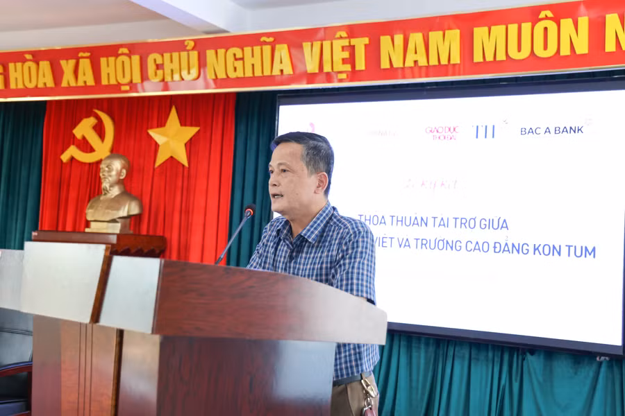 BSCKI Nguyễn Trung Hiếu - Phó Hiệu trưởng Trường Cao đẳng Kon Tum. 2-vsf-tap-doan-th-ky-ket-hop-tac-cao-dang-kon-tum.jpg