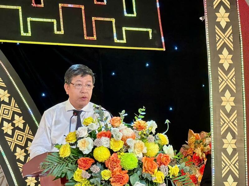 Phó Chủ tịch Thường trực UBND TP Hà Nội Dương Đức Tuấn phát biểu tại buổi lễ. Ảnh: Bảo Lâm