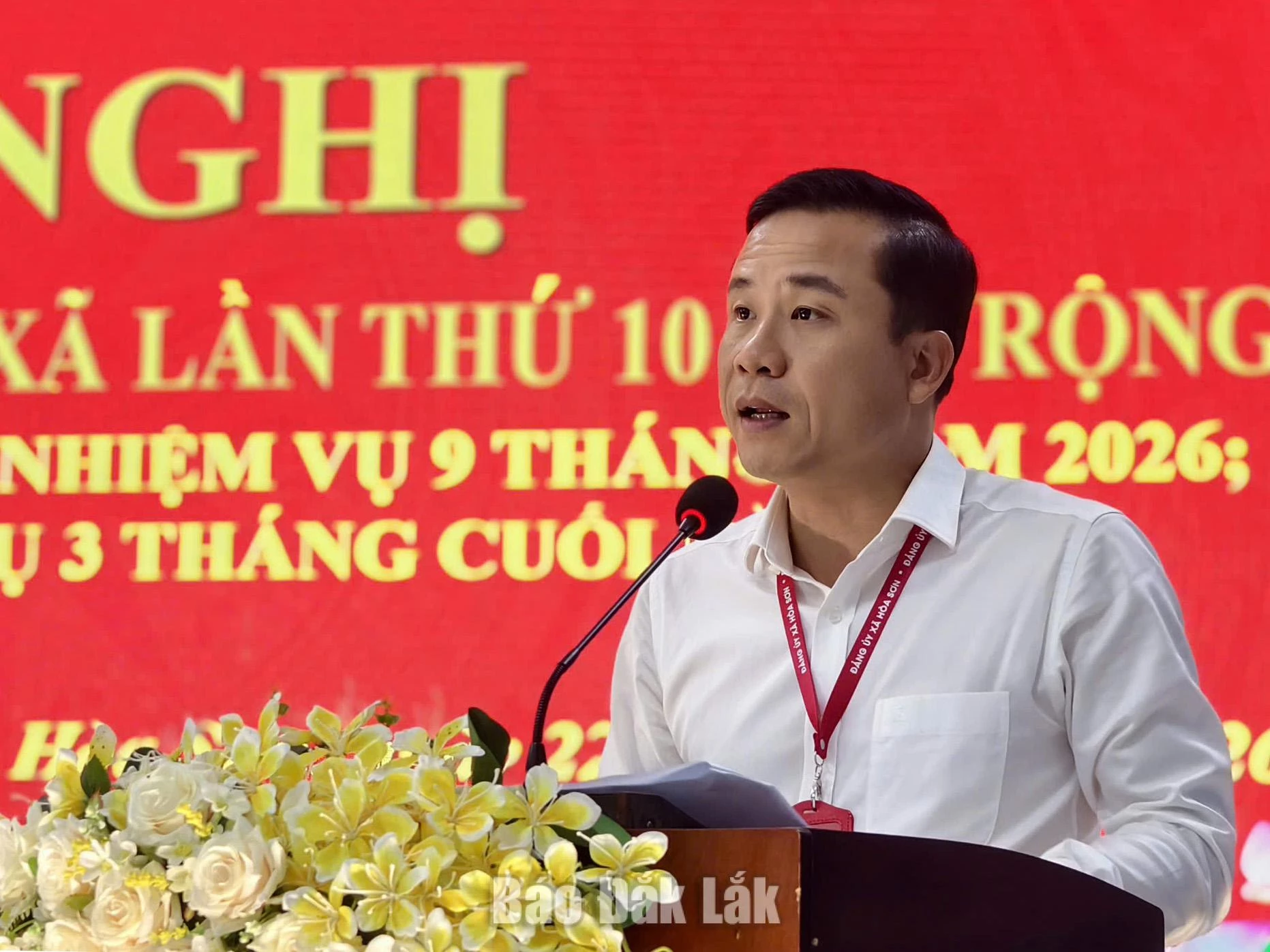 Bí thư Đảng ủy, Chủ tịch HĐND xã Hòa Sơn Lâm Thanh Tùng phát biểu tại hội nghị.