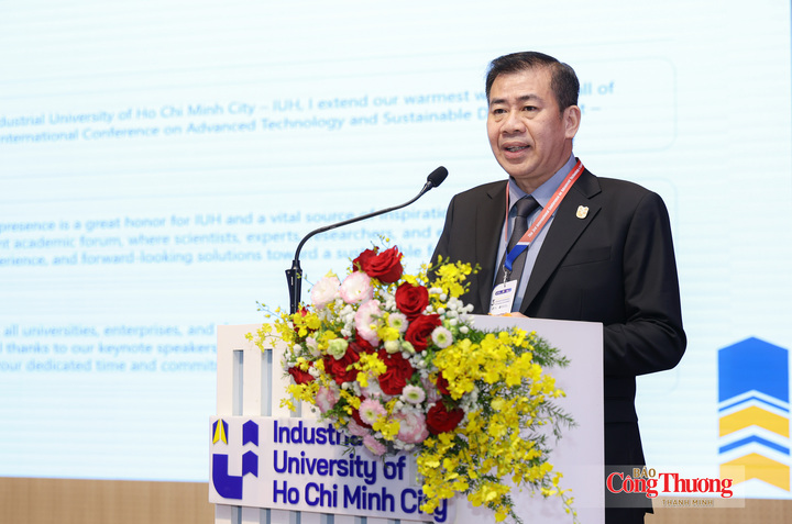 PGS.TS. Phan Hồng Hải, Hiệu trưởng IUH.