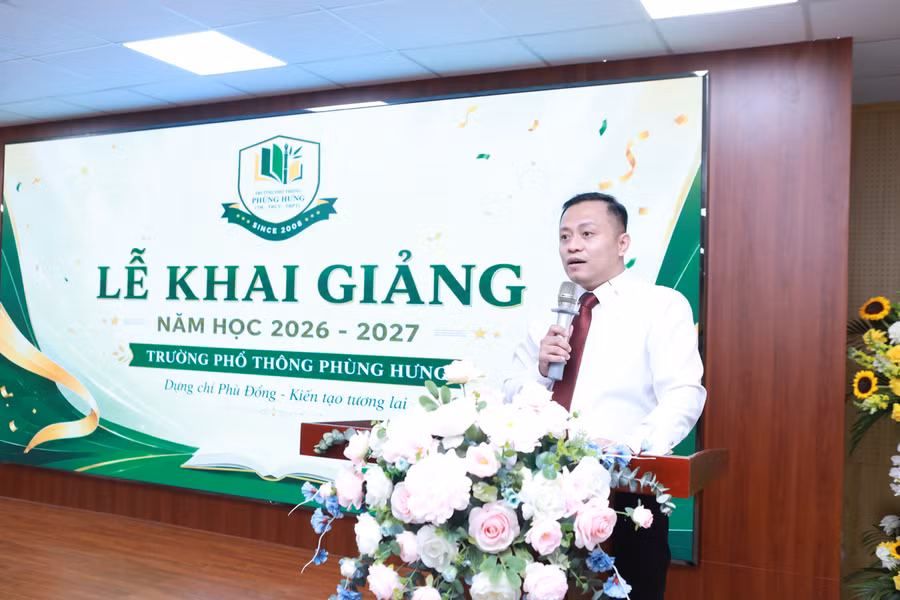 Ông Lê Trung Kiên - Hiệu trưởng Trường Phổ thông Phùng Hưng, Hà Nội. Ảnh: Đình Tuệ. 1.jpg