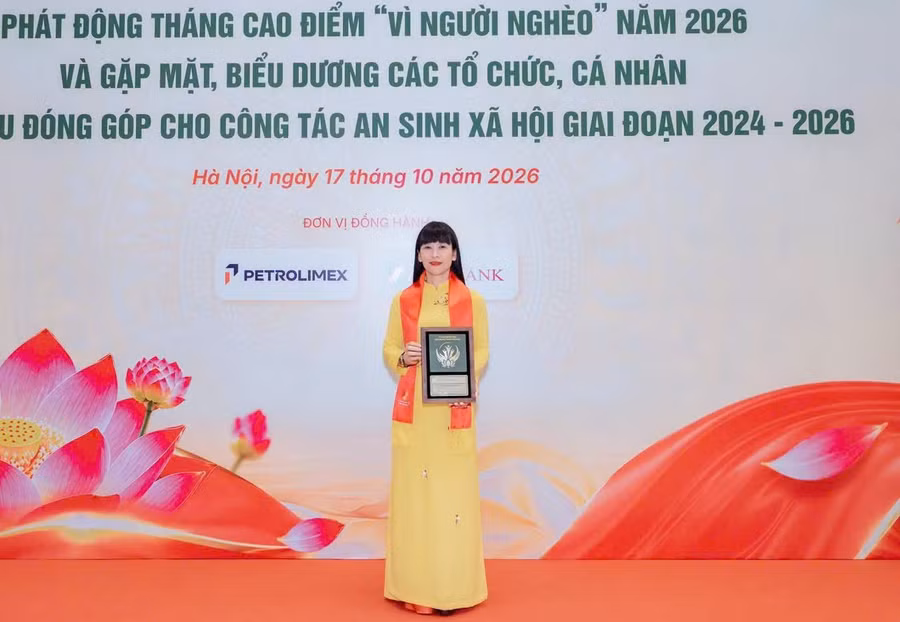 Bà Trịnh Thị Hồng Vân, Chủ tịch Hội đồng thành viên Công ty Yến sào Khánh Hòa tại chương trình. 1792305129430-8791636125112931324-8791636125112931324-c36f74ee5998169d3093b5f7a62a8cd8.jpg