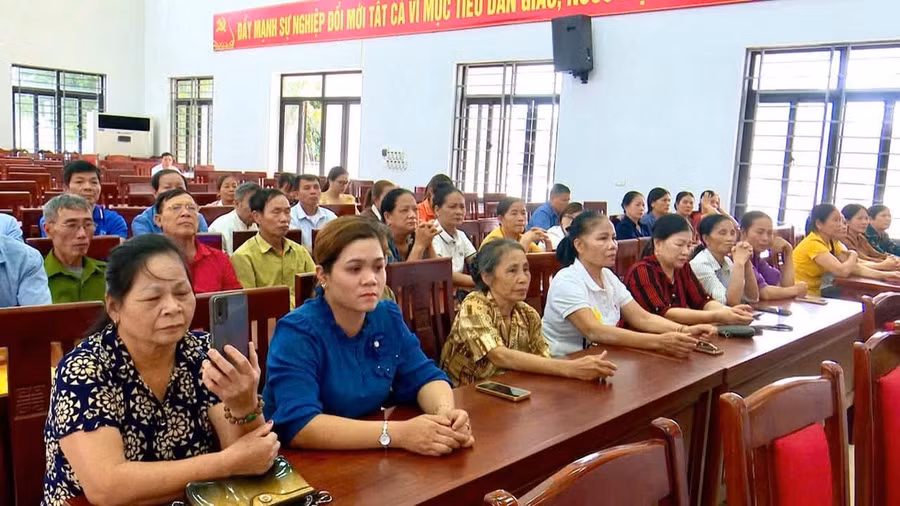 Người dân xã Bình Phú dự lễ khai giảng lớp đào tạo nghề cho lao động nông thôn năm 2026. Ảnh: UBND xã Bình Phú. binh-phu-6954.jpg